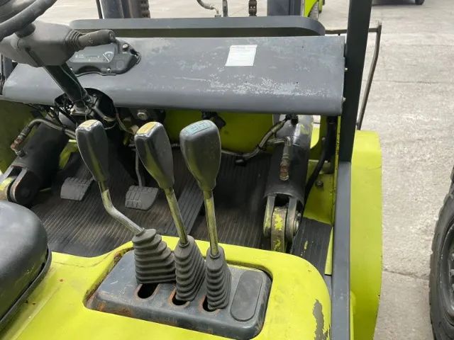 Empilhadeira CLARK, CMP45L, Capacidade 4.500Kg - Foto 5
