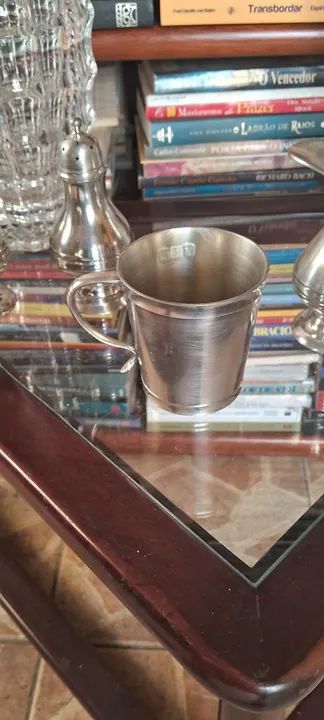 Caneca em Estanho FAEMAM