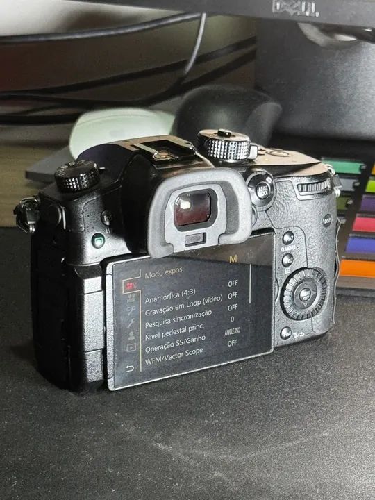 Câmera Lumix GH5 com Vlog - novíssima - Foto 3