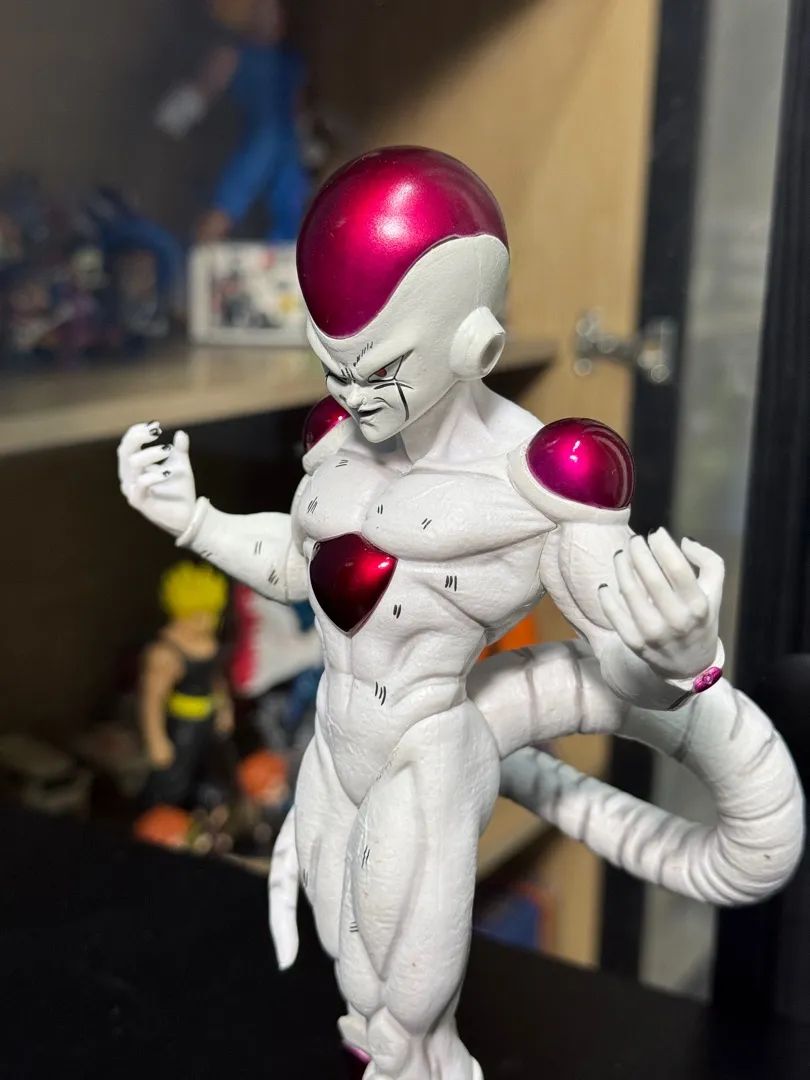Figure Freeza com mais de 20 cm  - Foto 3