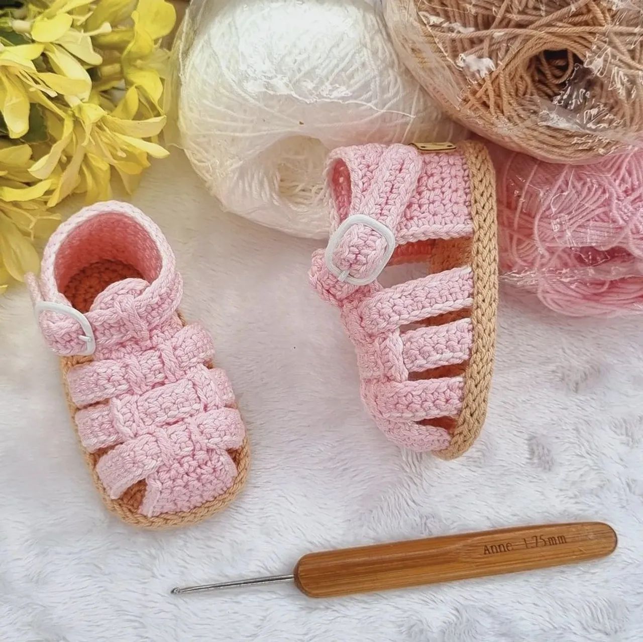 Sandálias de crochê para bebê Rosa Calçados Infantis