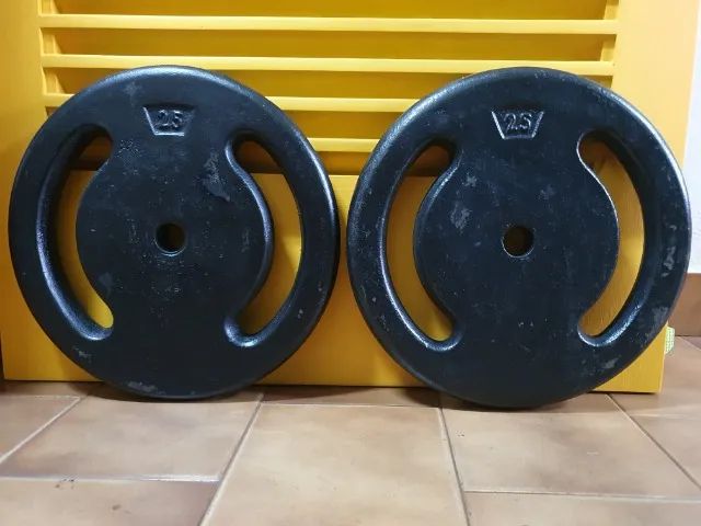 Anilha 25 Kg Ferro Fundido Pintada Preto Furo 31 mm = Sem uso (Nova) - Valor de cada unida