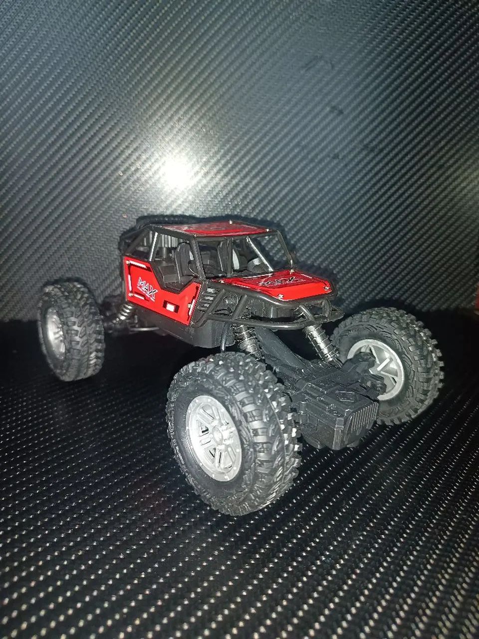 Carrinho de controle remoto 4x4 off-road - Foto 2
