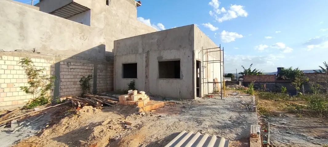 Casa com 3 Quartos, inacabada - Aceita Troca - Foto 5
