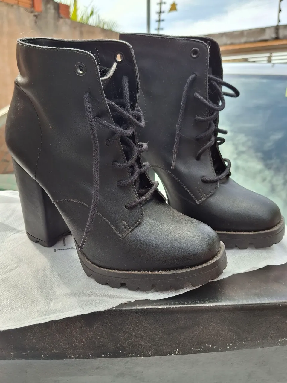 Bota Feminina Preta Salto Grosso