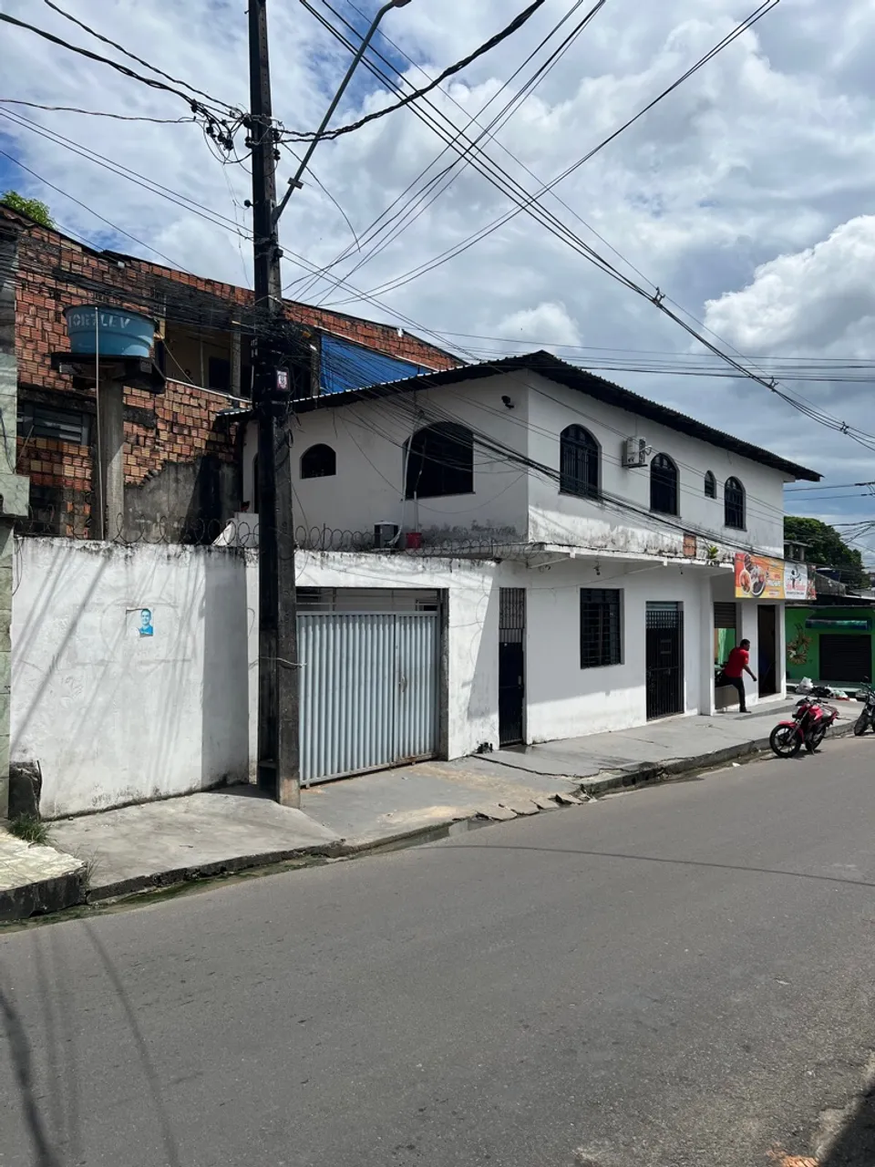 Casa 2 pisos próx Fuxico com ponto comercial