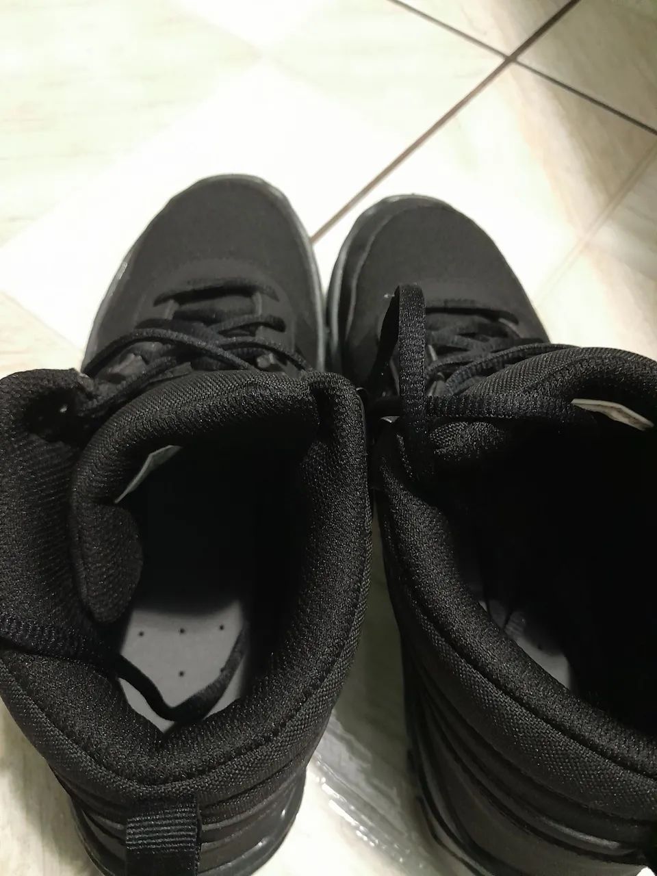 Bota Quechua Preta - Foto 2