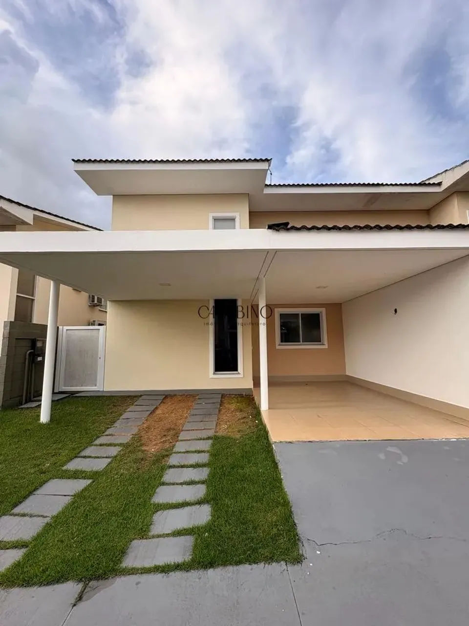 Sobrado Alto Padrão à Venda - Condomínio Residencial Volpi I - Porto Velho/RO