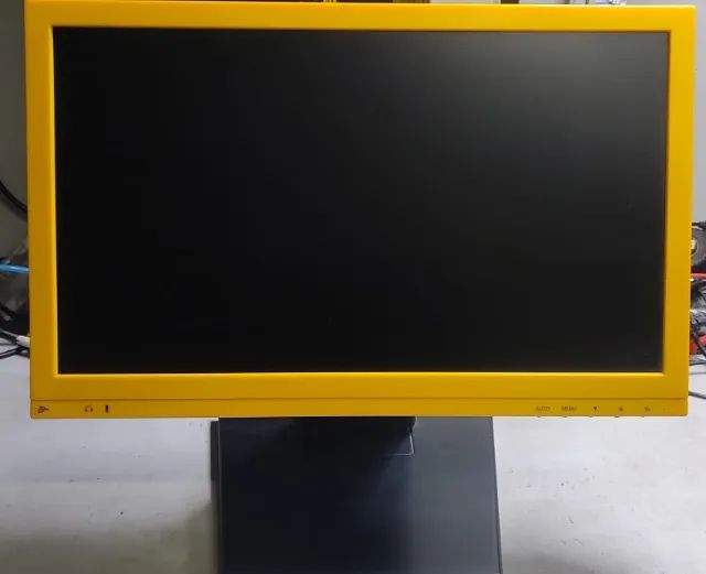 Monitor Led Cce De 15,6 Polegadas Gm-1501 - Semi novo - Promoção - Foto 5