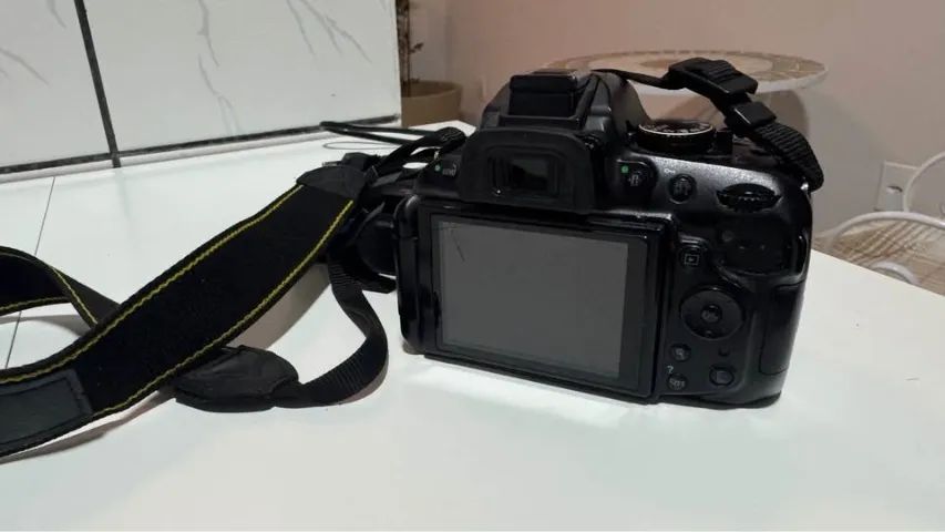 Câmera Nikon 5200 + Carregador