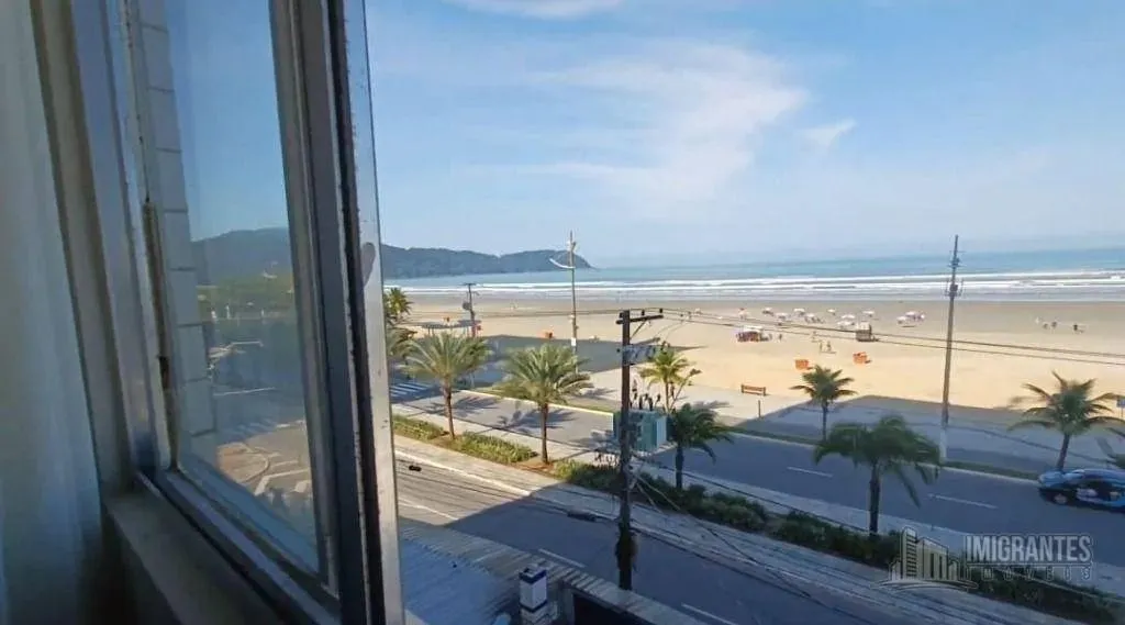 Apartamento à venda no Boqueirão, Praia Grande SP