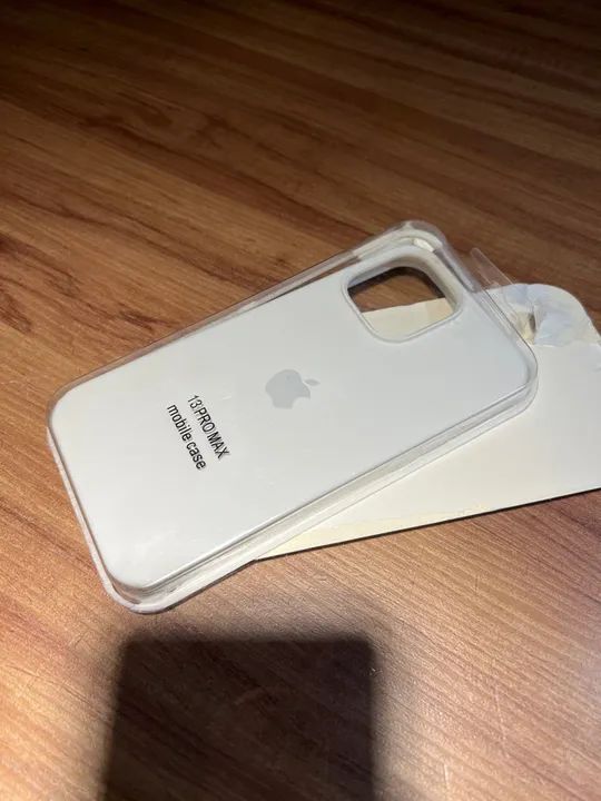 Capa de iPhone 13 Pro Max branco  - Foto 2