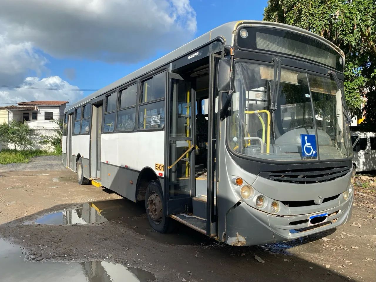 Caio apache Mercedes 1722