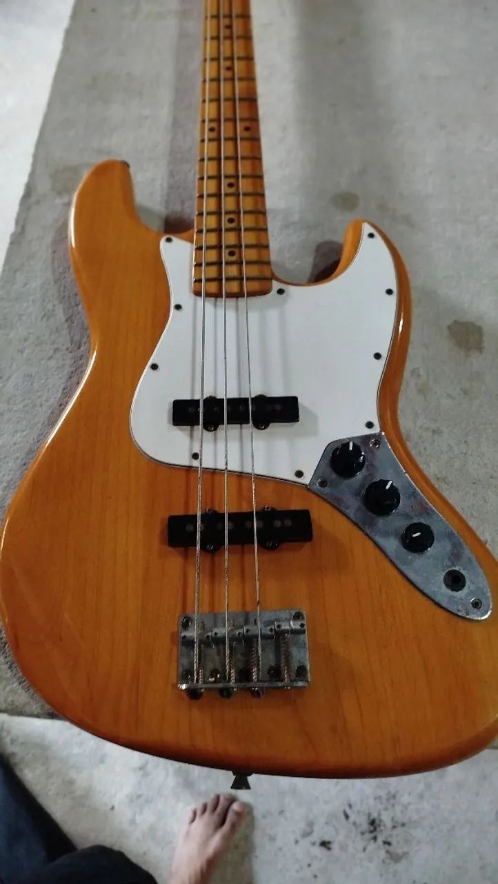 Baixo jazz bass 4 cordas SX. - Foto 3