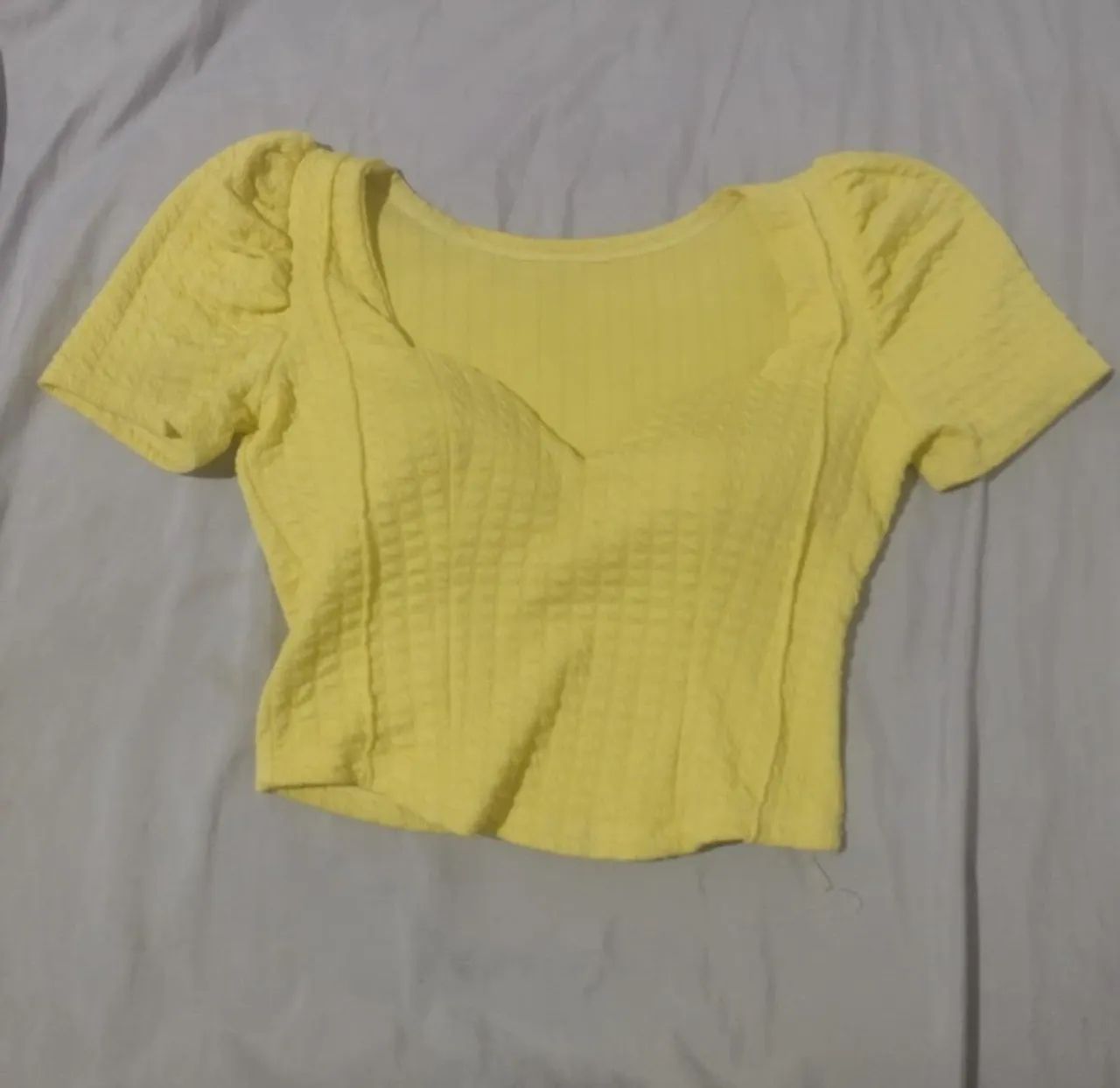Cropped amarelo
