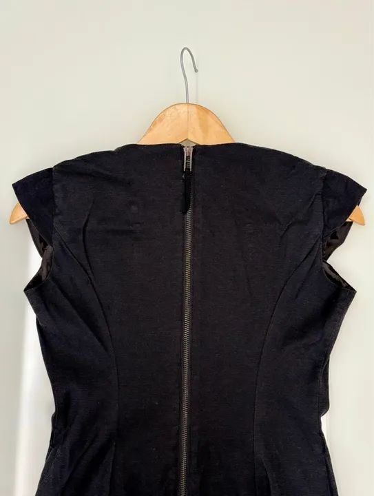 Vestido preto Armani 