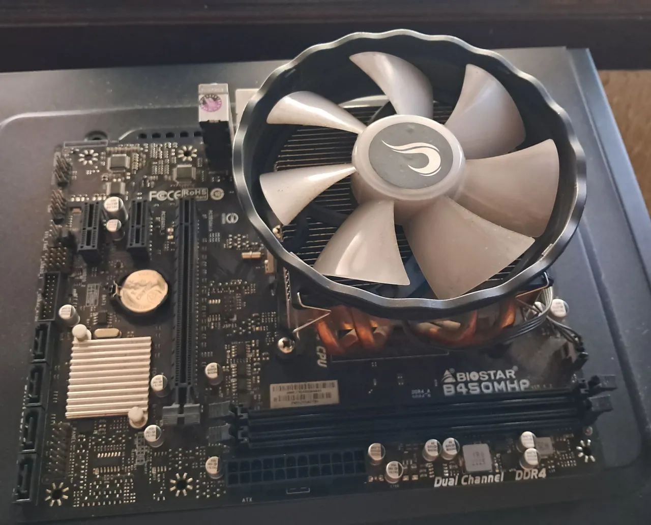 Kit Ryzen 5 3600 , B450 , 8Gb ddr4 - Peças de Hardware - Itaipu