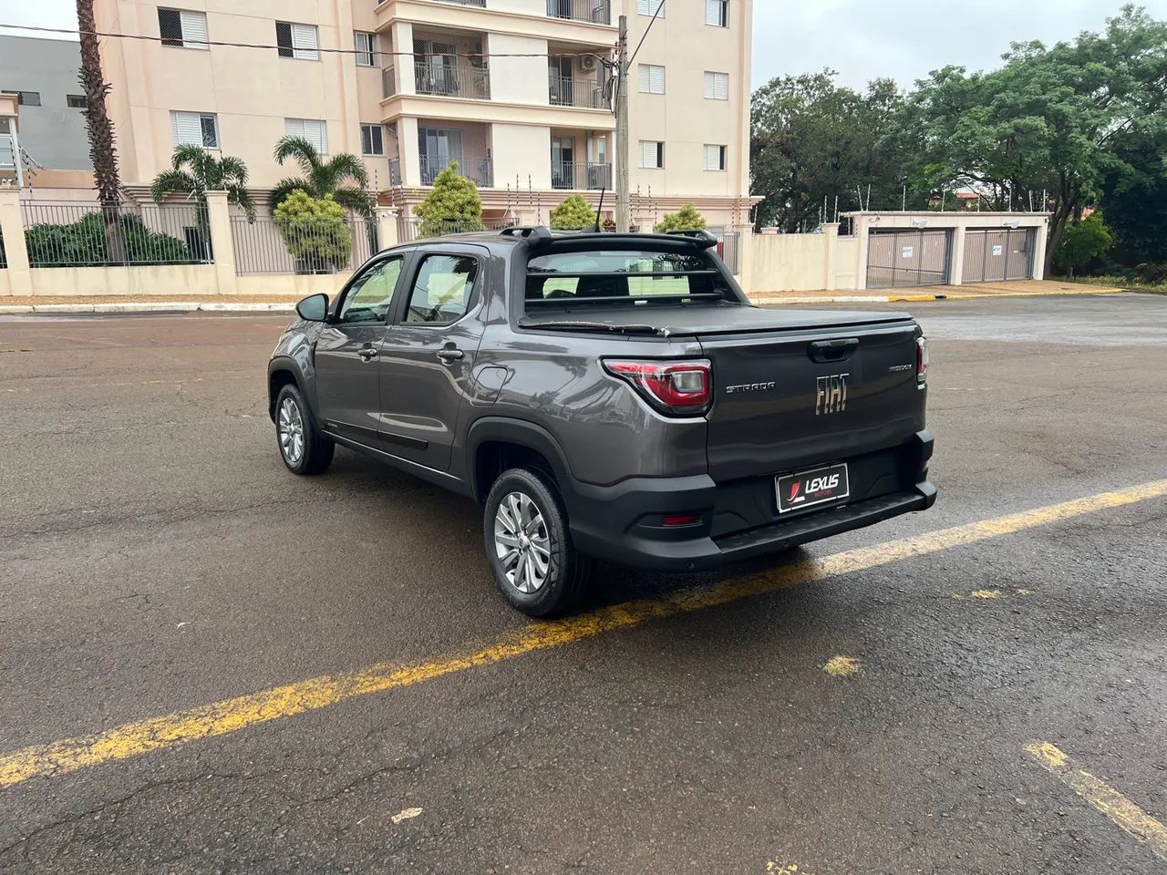 Fiat Strada Freedom 1.3 Flex Dupla / Troco e Financio  - Foto 5