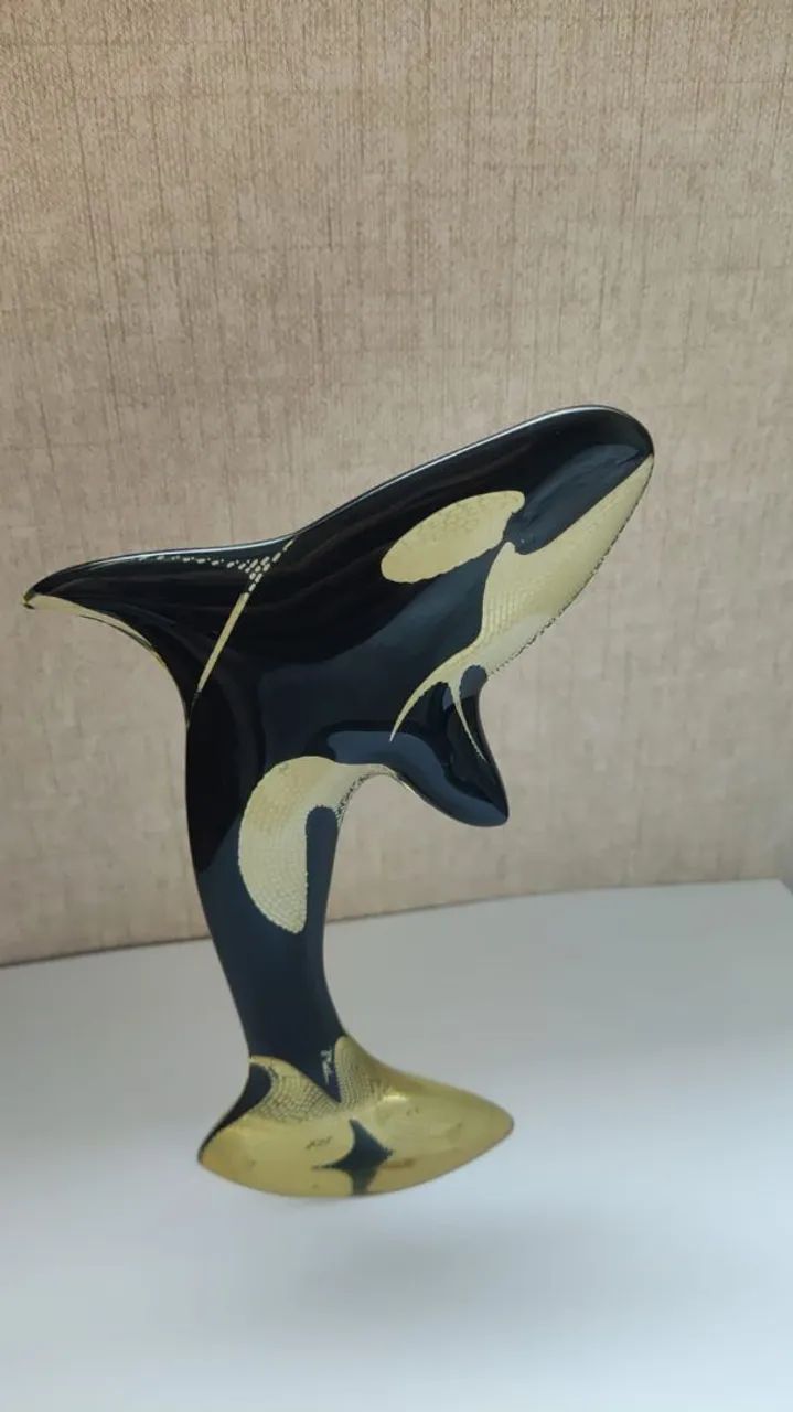 Orca em resina Abraham Palatinic "coleção bichos cineticos" assinatura na base 