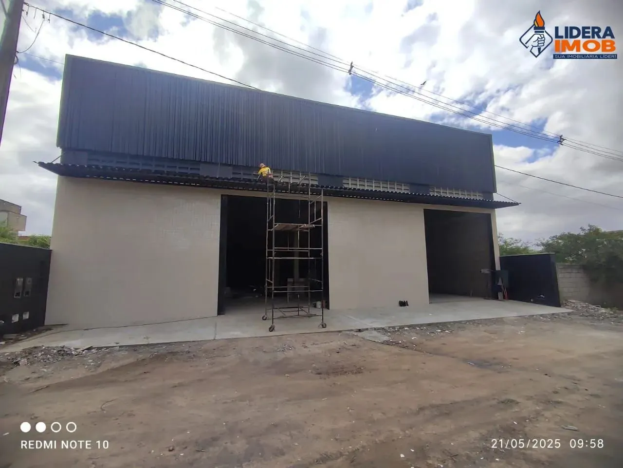 Galpão comercial para Locação em rua pública, Lagoa Salgada, Feira de Santana, 2 salas, 2