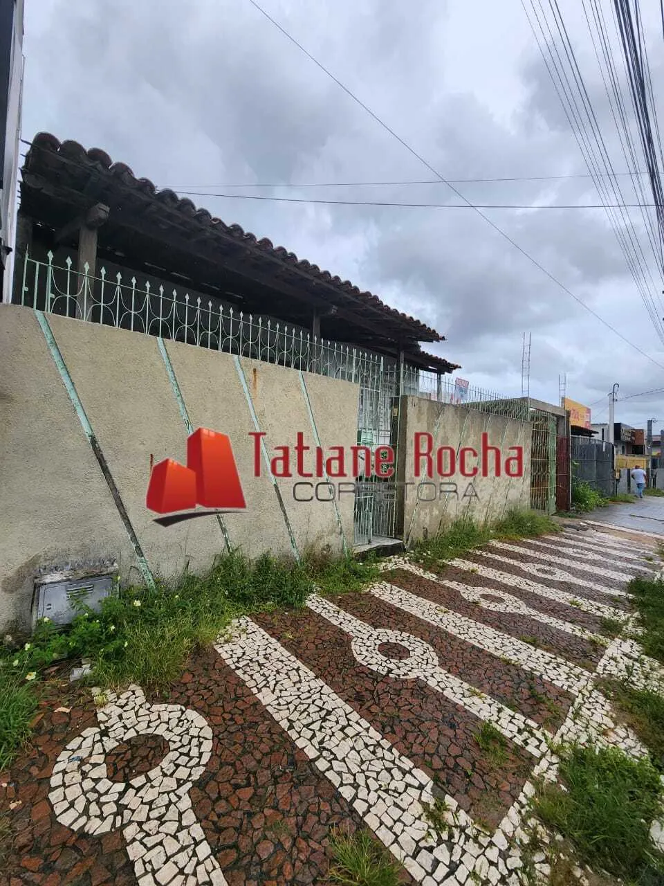 Vendo excelente Casa próximo ao Fórum Filintos Bastos.