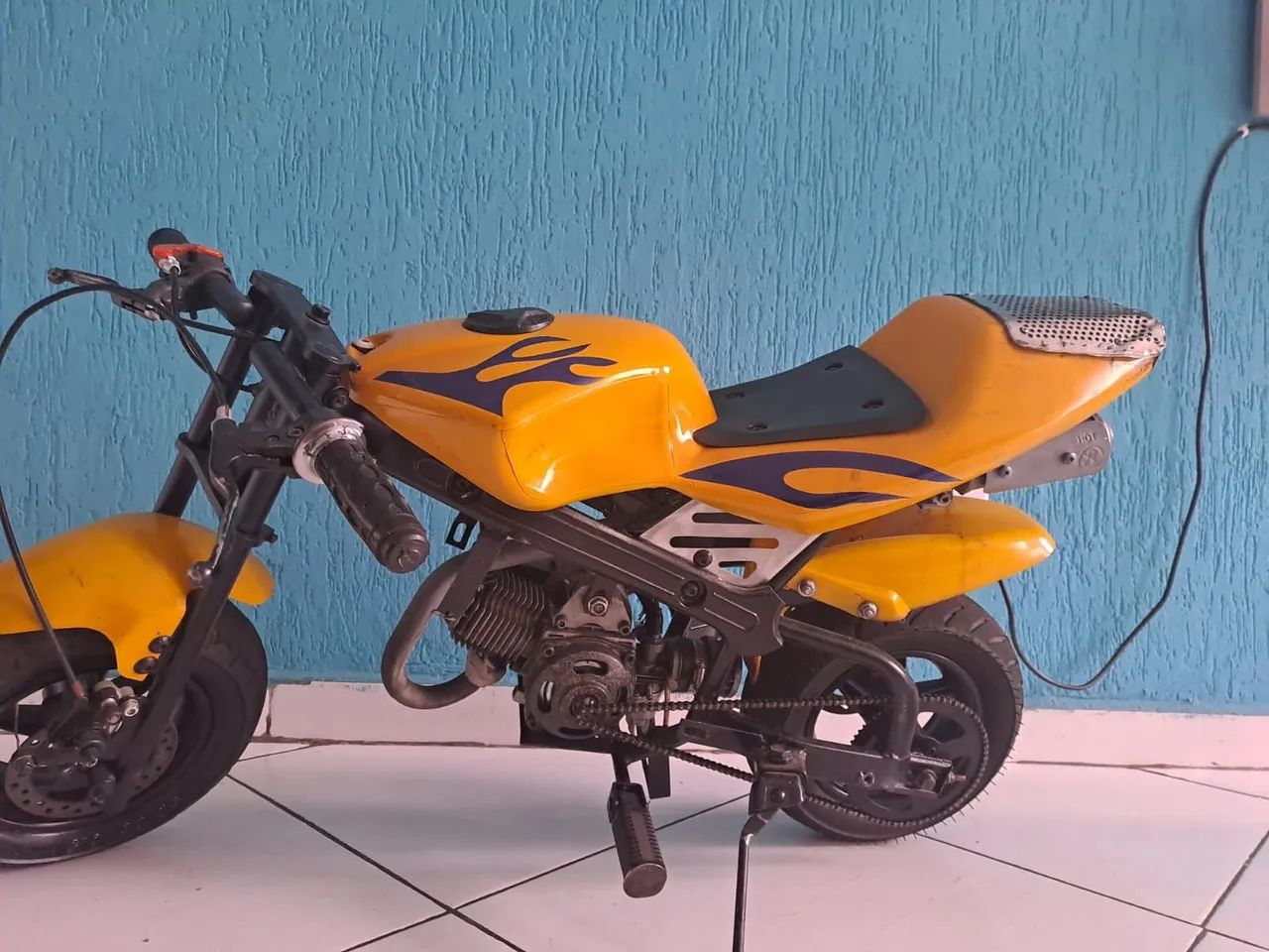 Mini Moto 50cc - Amarela - em perfeito estado