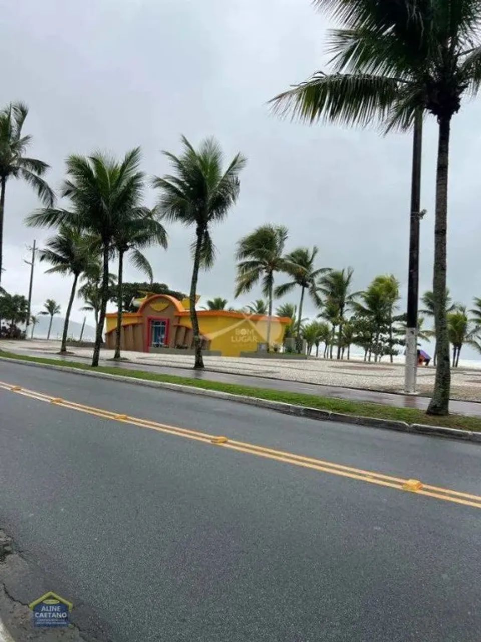 PRÉDIO FRENTE MAR, MOBILIADO , 2 DORMS POR APENAS R$340 MIL.