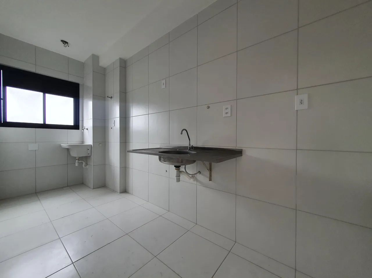Flor De Lis, 2 Quartos Sendo 1 Suíte, Em 53M², Varanda E 1 De Garagem Em Pernambués. 1QH2K - Foto 3