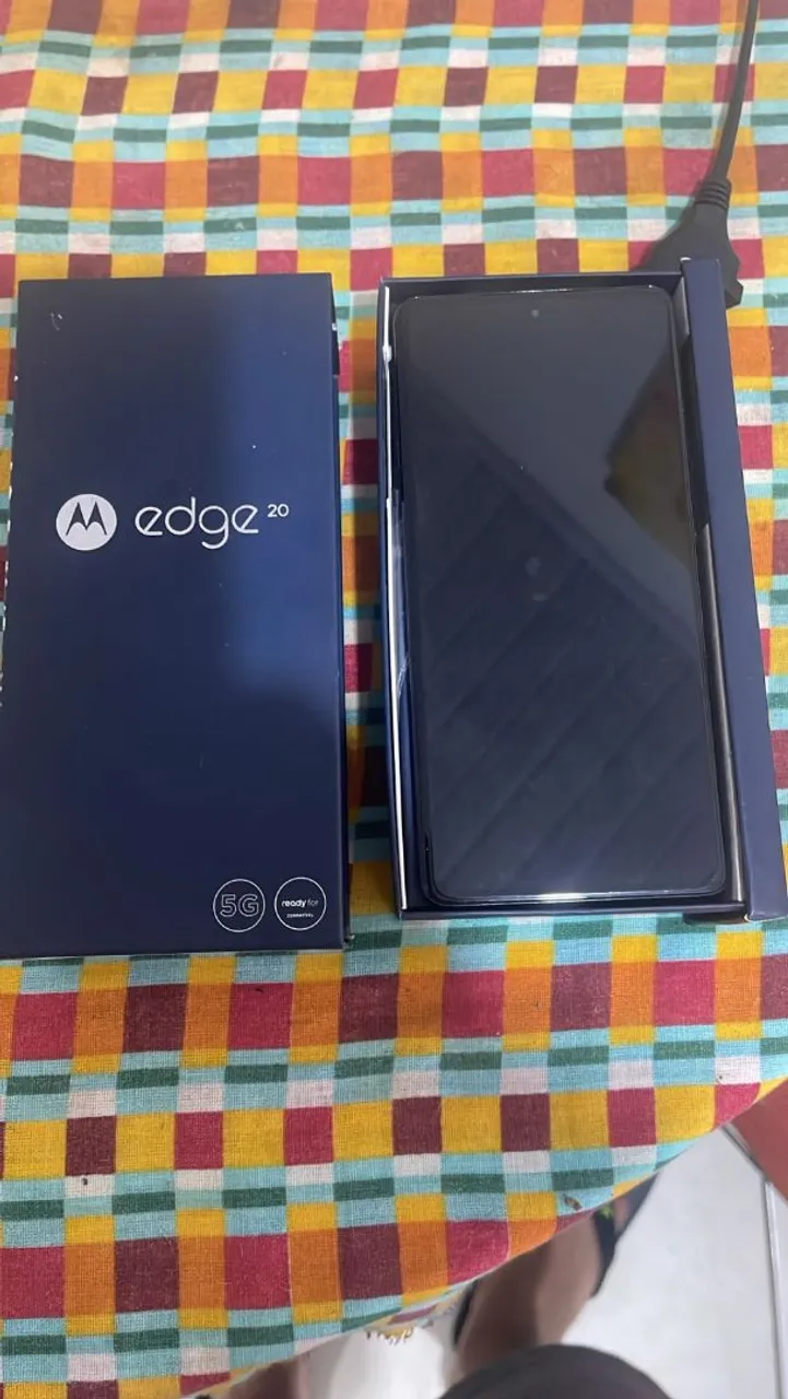 Motorola edge 20