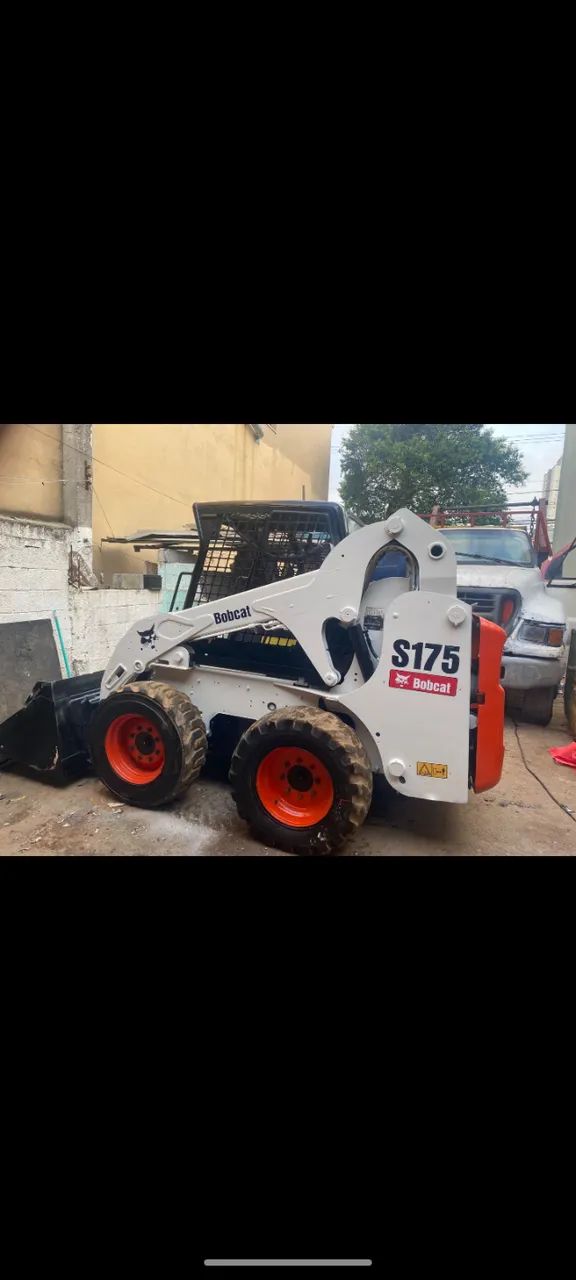 Mini carregadeira Bobcat s175 - Foto 2