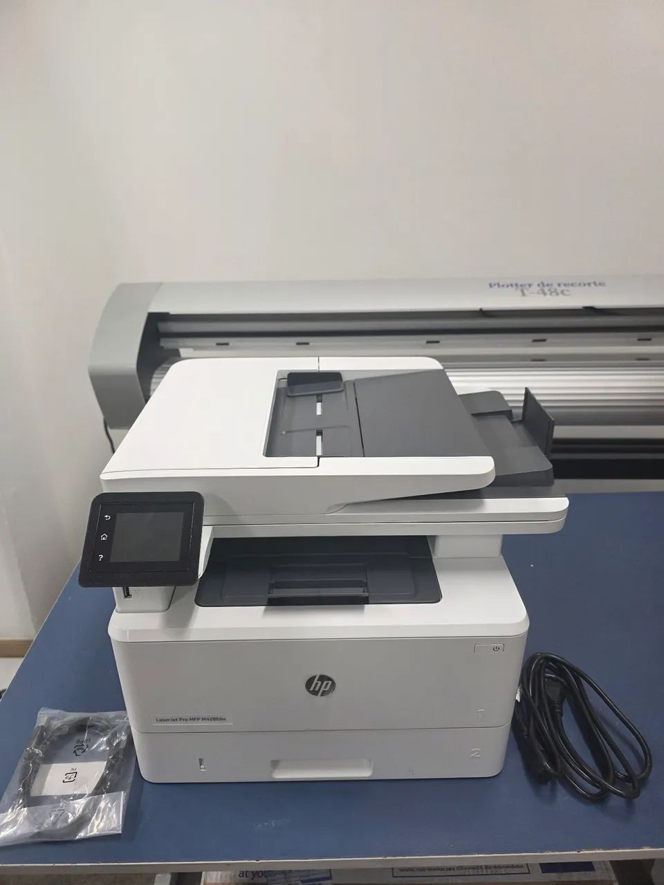 Multifuncional mono HP M428fdw