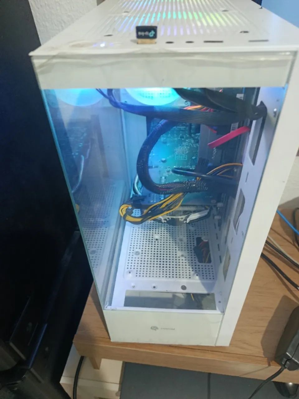 Pc gamer i5 11 geração,16 de ram ,RX 570 8 GB original e ssd 512