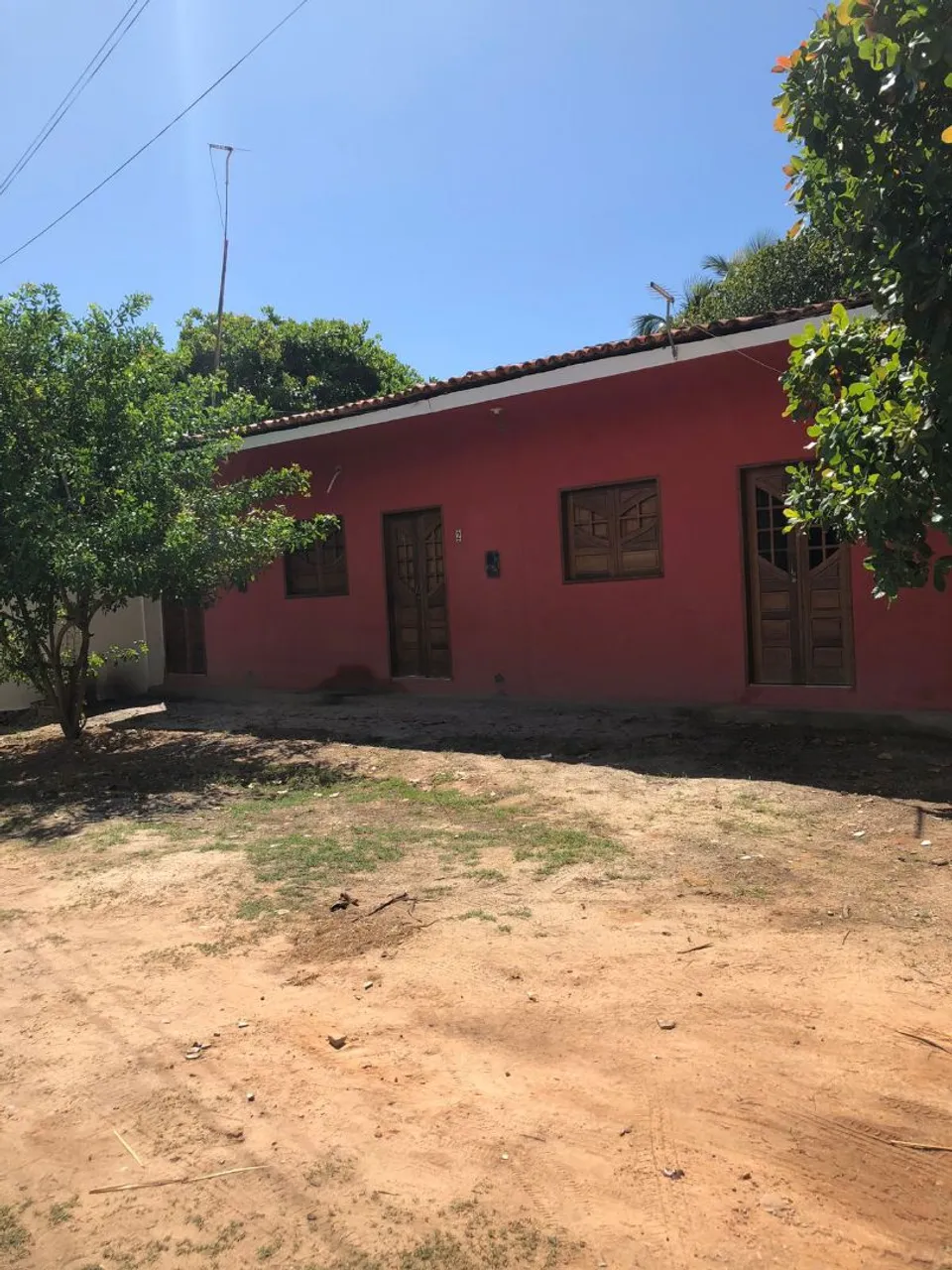Alugo casa