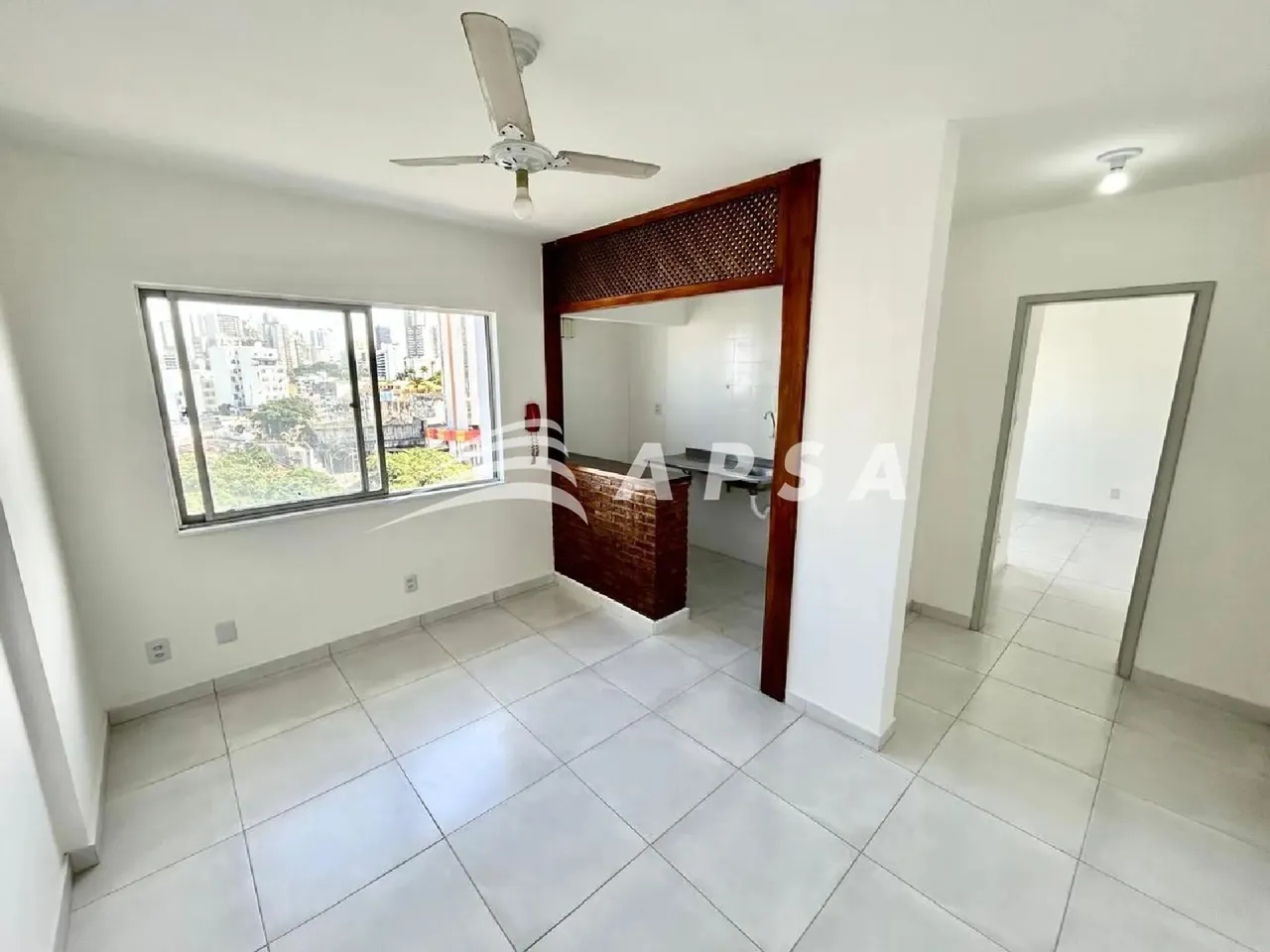 ÓTIMA OPORTUNIDADE NOS BARRIS! APARTAMENTO REFORMADO, IDEAL PARA QUEM BUSCA CONFORTO E PRA