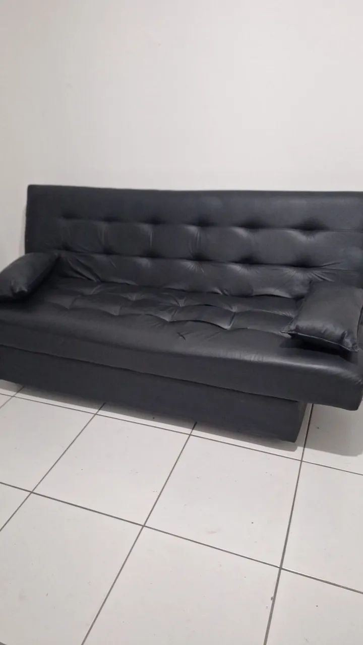 Sofá Cama Preto de Couro