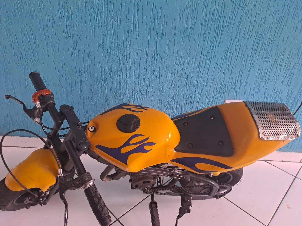 Mini Moto 50cc - Amarela - em perfeito estado - Foto 2