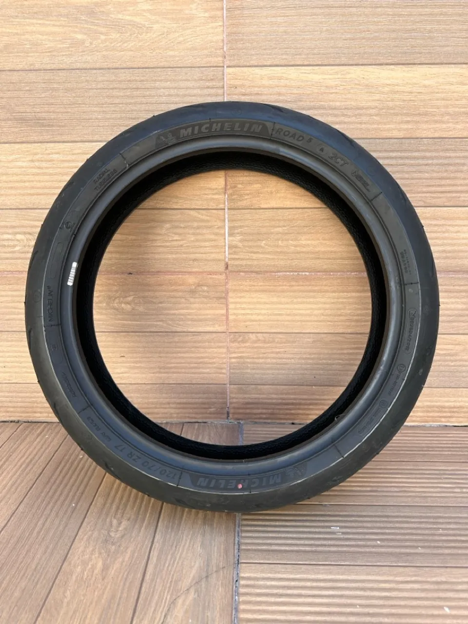 Pneu michelin road 5 120/70 17