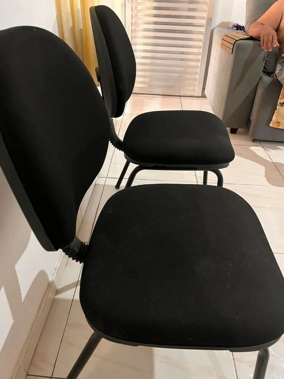 Cadeiras acolchoadas - Foto 4