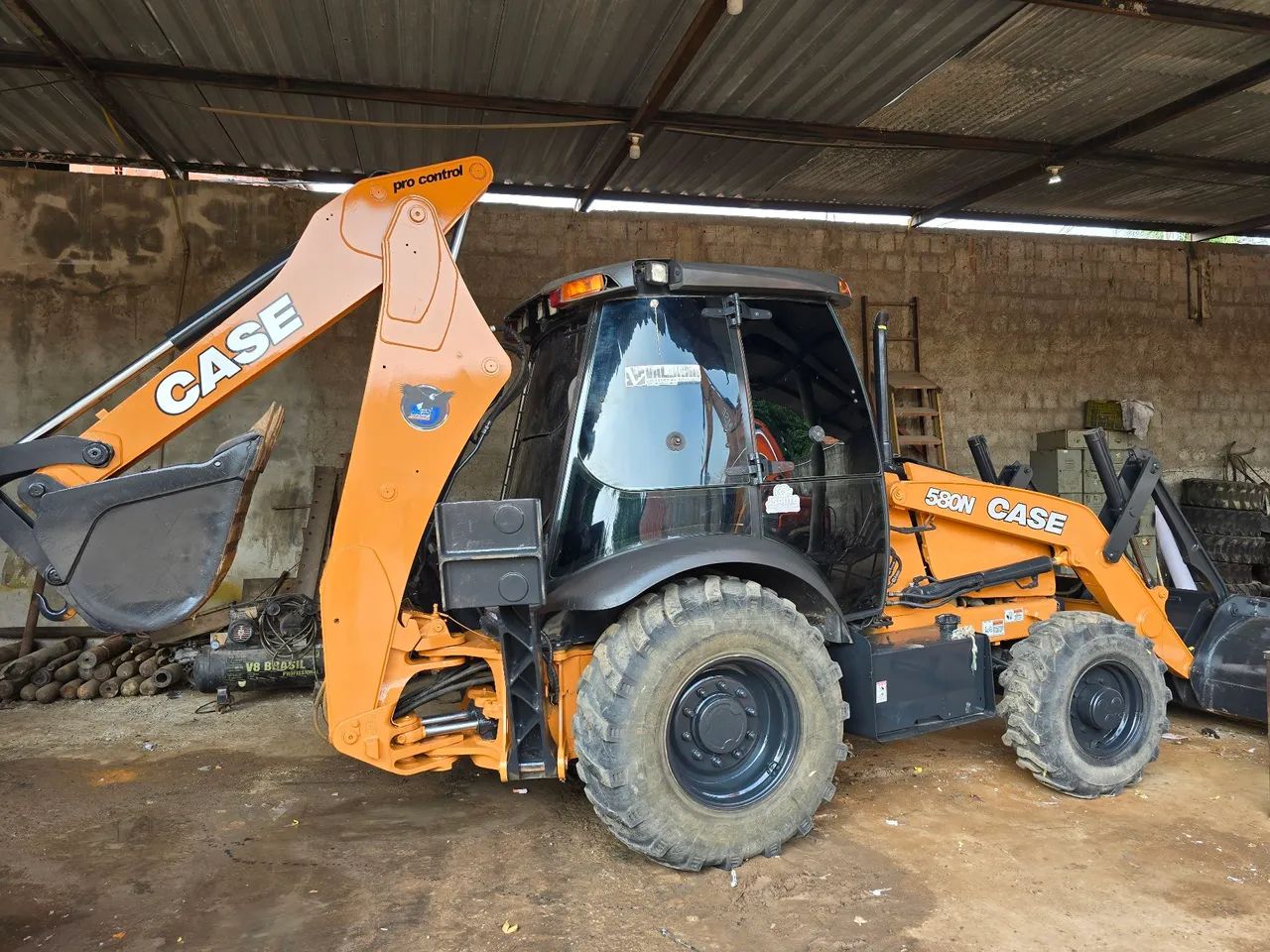 Retroescavadeira CASE 580n - Excelente Estado! - Foto 4