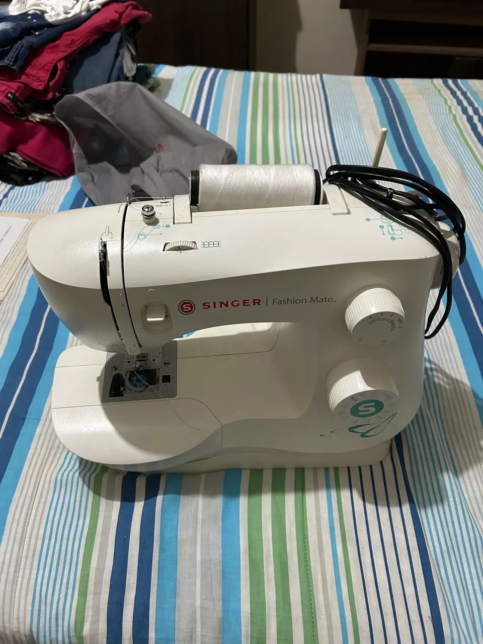 Máquina reta singer64842115867905121