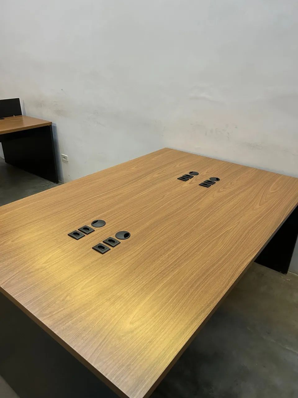 Mesa de Escritório em Madeira com Tampo Amadeirado - Foto 2