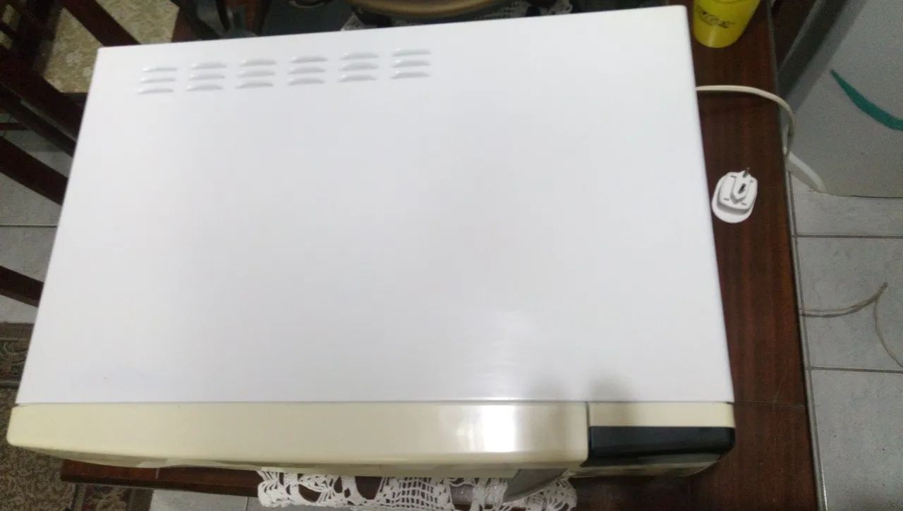 Microondas Eletrolux 18 Lts. - Foto 3