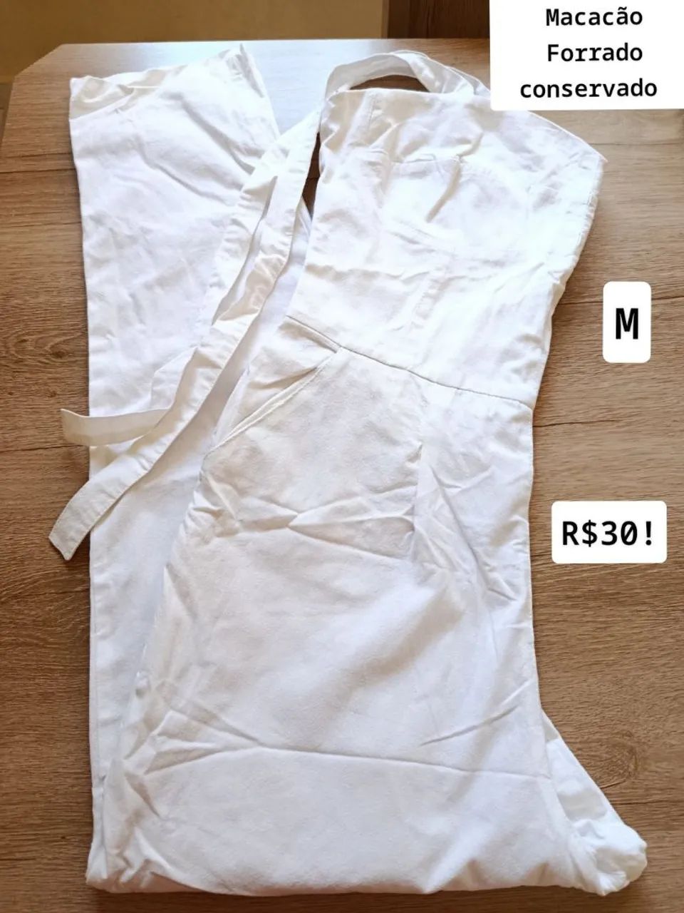 Macacão Branco Forrado Tamanho M. 38/40