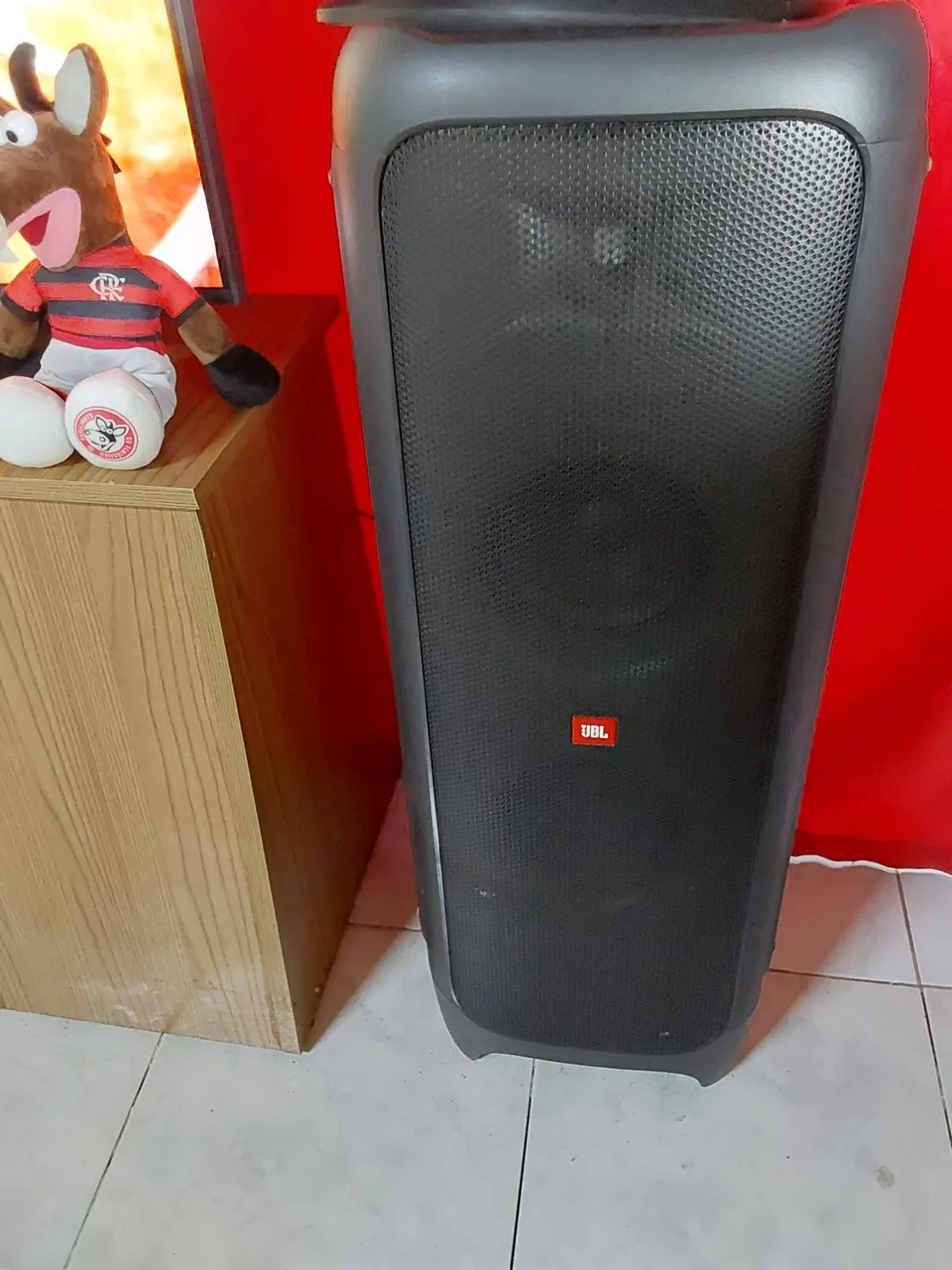Caixa amplificada JBL