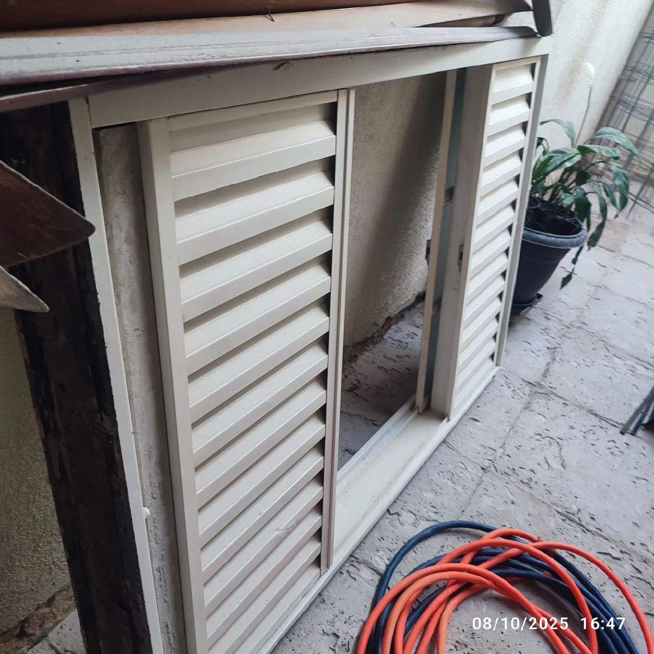 Window for bedroom64961580421505123