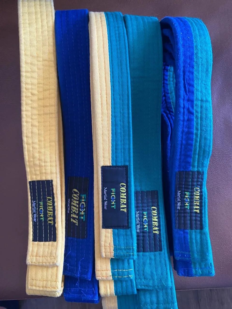Vendo dobok, faixas e luvas taekwondo  - Foto 5