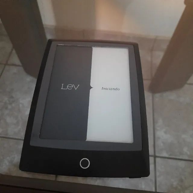 E-reader Saraiva Lev com Iluminação - Tela E-Ink - Foto 3