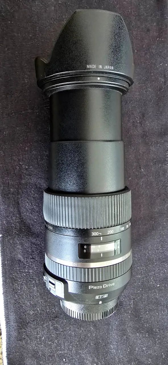Nikon D300　＆　TAMRON 28-300 + CFカード Lente Tamron 28-300mm f/3.5-6.3 (8 pinos) Di PZD VC FX para Nikon