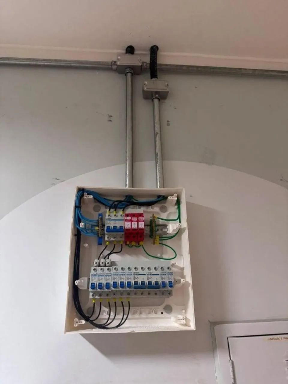 Eletricista residencial e comercial 