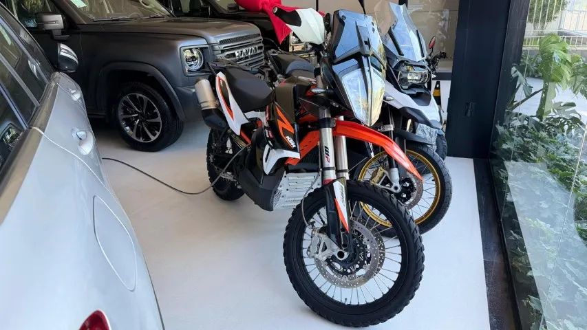 KTM AVENTURE R PRÓ 890 CC - ÚNICO DONO ! - Foto 3